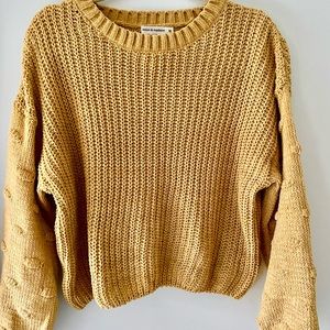 NWOT Moon & Madison Mustard Chunk Sweater Size Medium